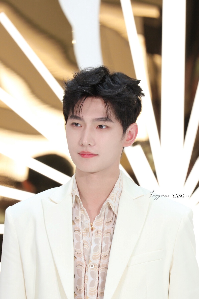 杨洋